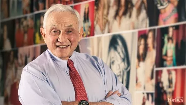 维密创始人莱斯利·卫克斯