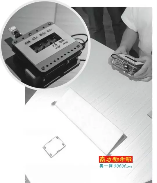 陈柄吏发明的智能课桌 陈柄吏发明的智能课桌