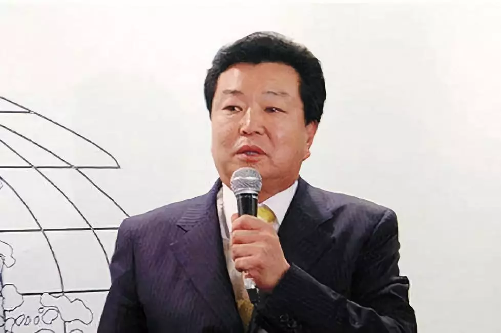 红牛总裁严彬被指涉嫌诈骗8489万元 红牛总裁严彬被指涉嫌诈骗8489万元