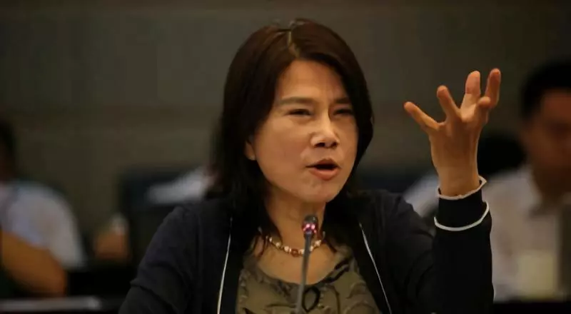 董明珠砸重金做芯片 李东生称500亿元远不够 董明珠砸重金做芯片 李东生称500亿元远不够