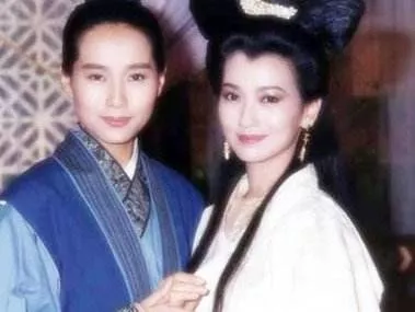 叶童和赵雅芝版的白娘子 叶童和赵雅芝版的白娘子