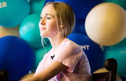 19岁英国女生博·杰瑟普