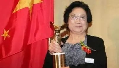 中国女科学家屠呦呦 中国女科学家屠呦呦