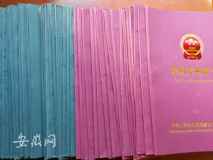 父子俩已经拥有了34项国家发明专利 父子俩已经拥有了34项国家发明专利