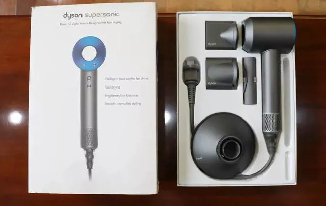 戴森吹风机