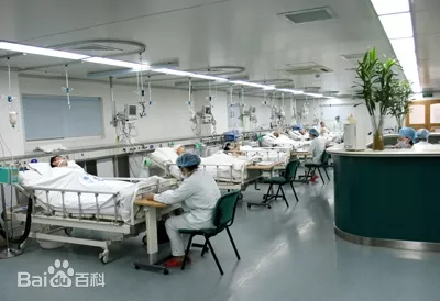 工作中的医护人员 工作中的医护人员